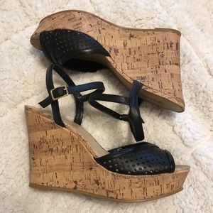 Black and Tan Wedges